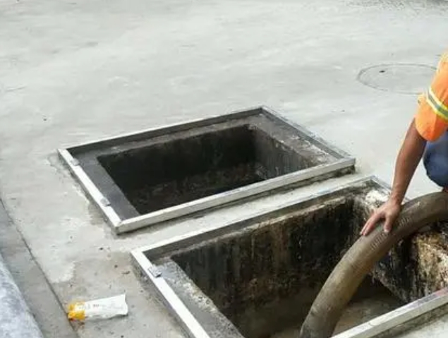 中原化粪池清理